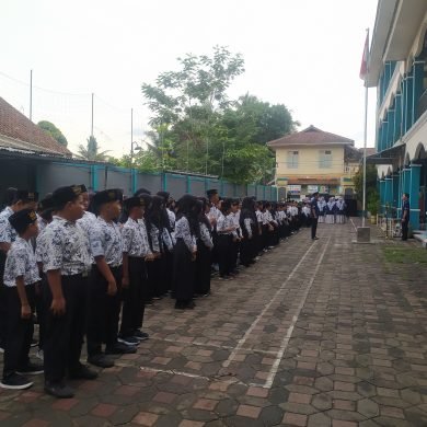 Apel Hari Amal Bakti Kemenag 2024