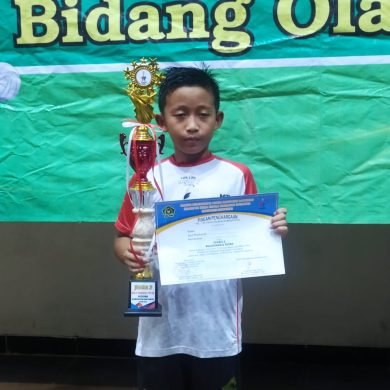 Hasil Aksioma Olahraga Cabang Bulutangkis Putra , Muhammad Zaky Permana Juara 2 Kabupaten tahun 2024
